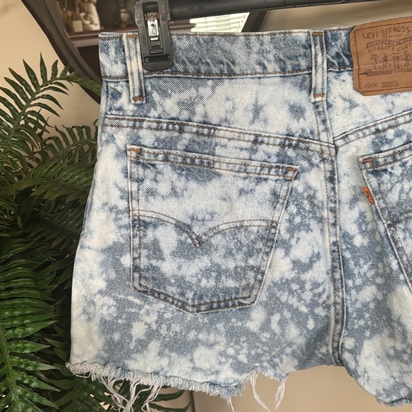 Levi’s Acid Wash Cutoff Jean Shorts Frayed Hem High Rise Custom Distressed 90s - Picture 12 of 16